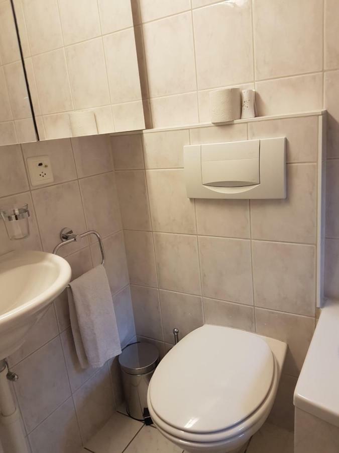 Traumhaftes Chalet Mit Seesicht Krattigen Extérieur photo